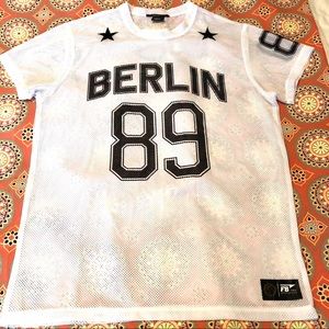 FSBN white net basketball shirt size medium